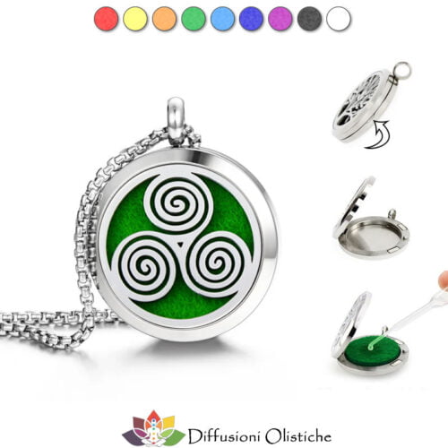 Alternative view of Collana con ciondolo - Triscele